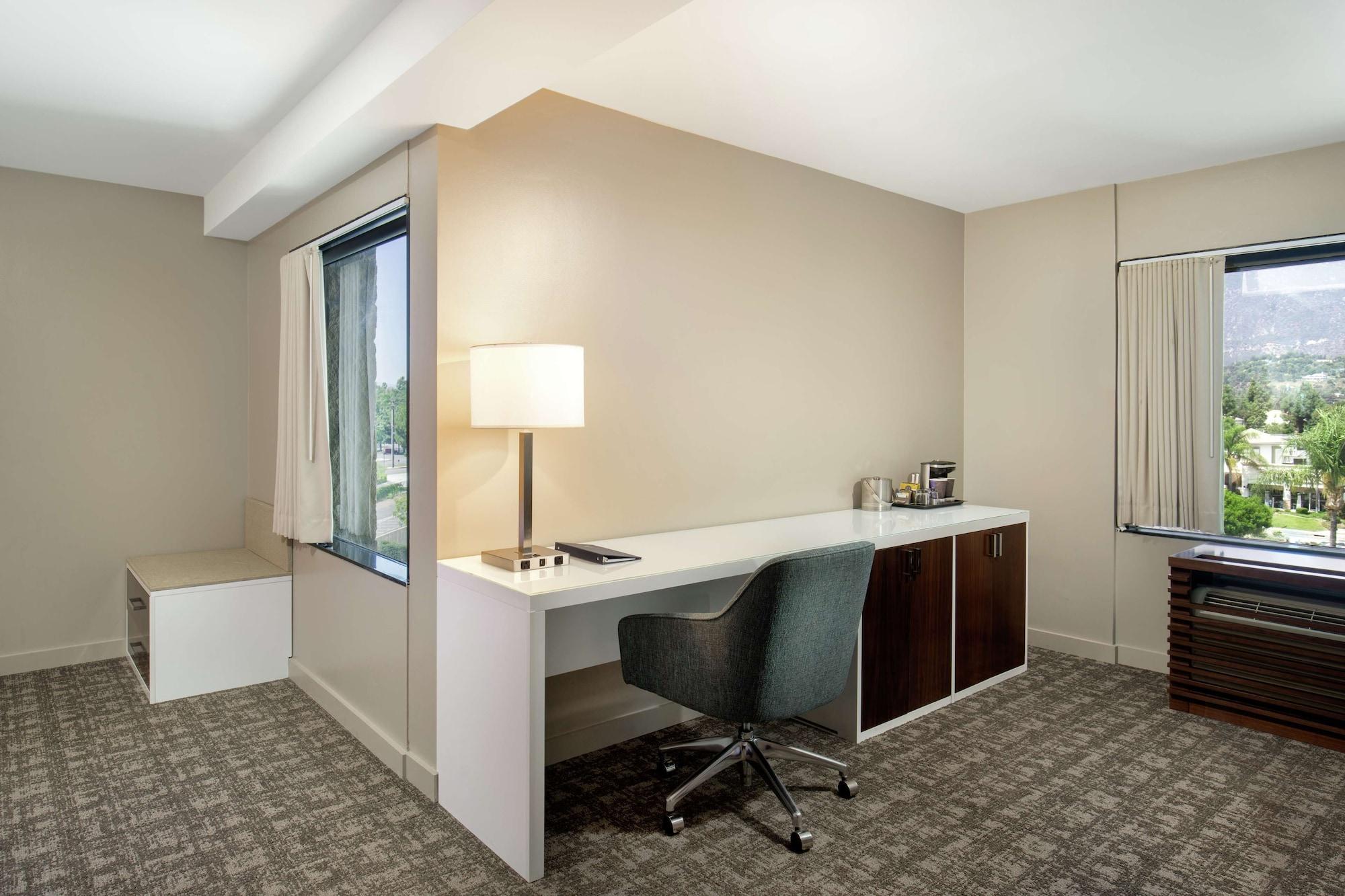 Doubletree By Hilton Monrovia - Pasadena Area Otel Dış mekan fotoğraf