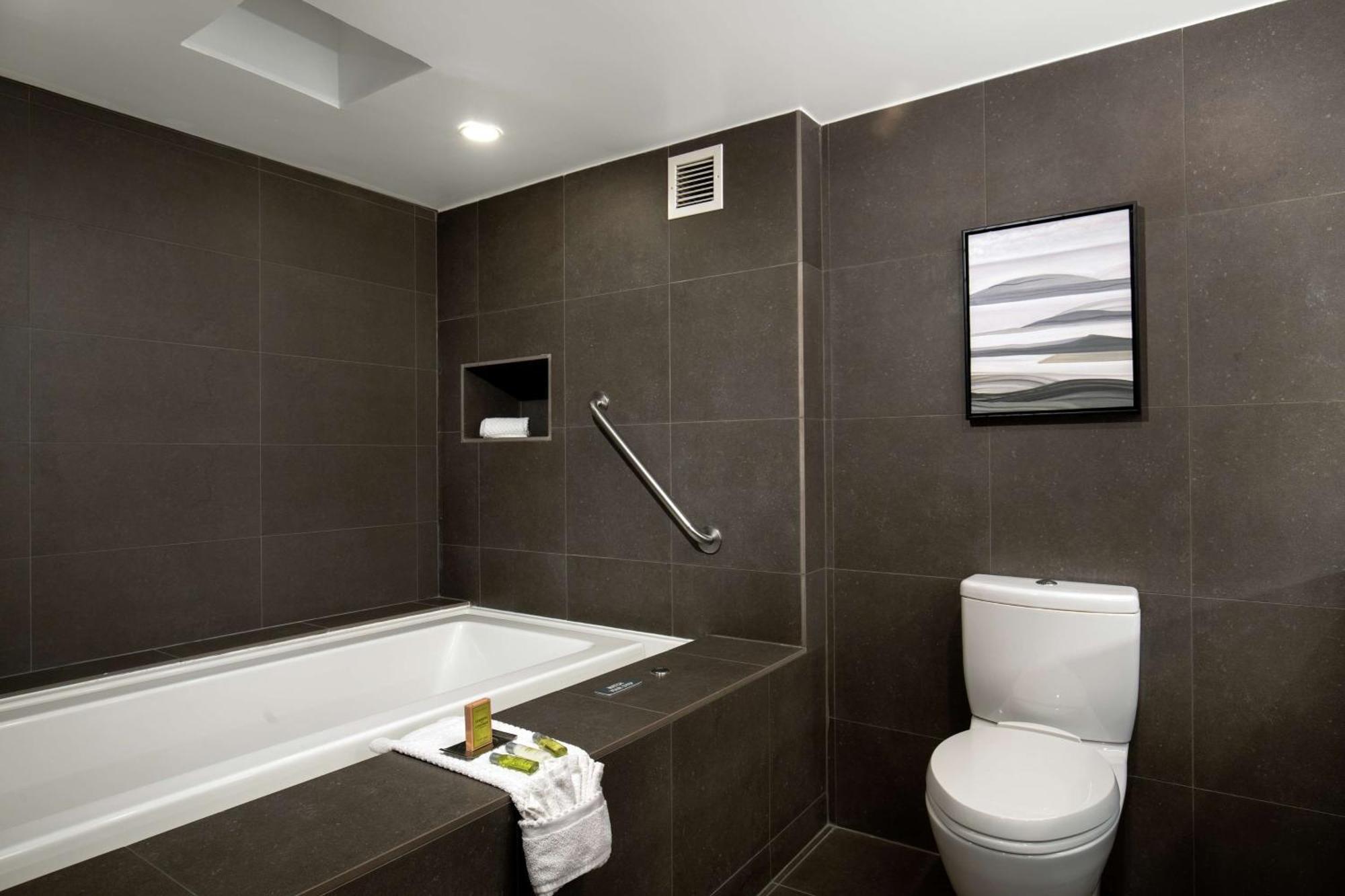 Doubletree By Hilton Monrovia - Pasadena Area Otel Dış mekan fotoğraf